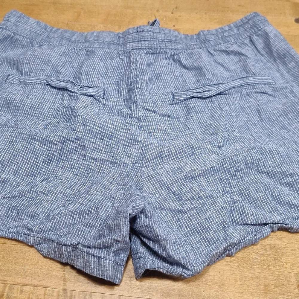 H & M Linen Blend Striped Shorts Chambray Women's Blue Sz 8 3.5